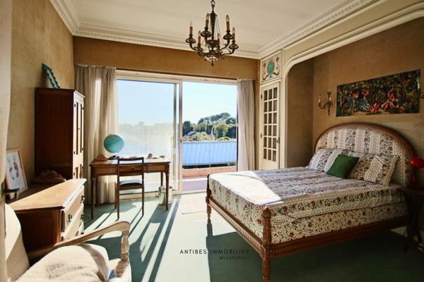 Antibes (06600) Maison Antibes Mitoyenne Secteur Cougoulins