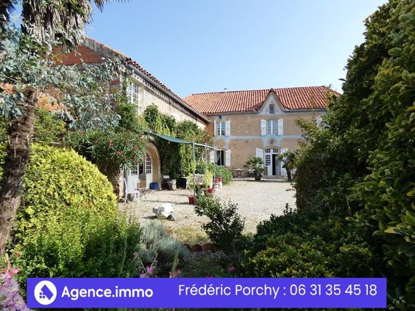 À vendre - Maison bourgeoise, 12 pièces située à Castelnau-Rivière-Basse (65700)
