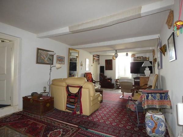 À vendre - Maison bourgeoise, 12 pièces située à Castelnau-Rivière-Basse (65700)