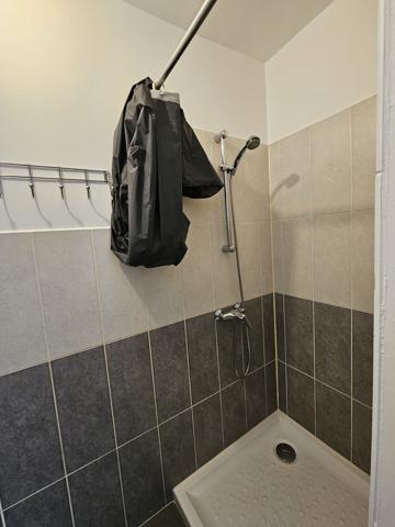 Immeuble de rapport composé de 6 logements et 1 local