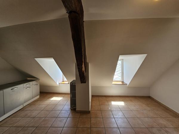 Immeuble de rapport composé de 6 logements et 1 local