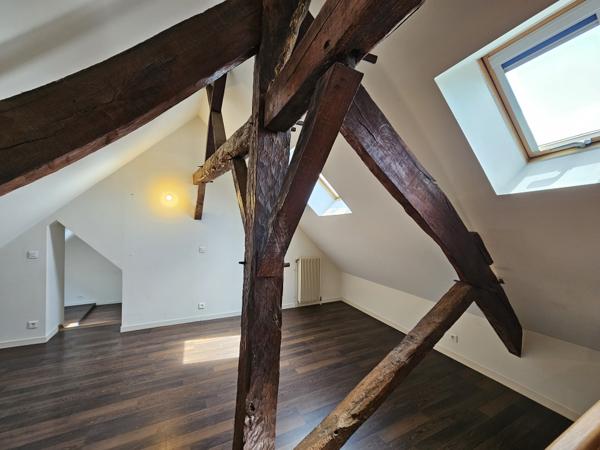 Immeuble de rapport composé de 6 logements et 1 local