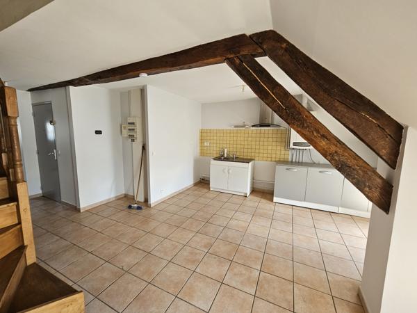 Immeuble de rapport composé de 6 logements et 1 local