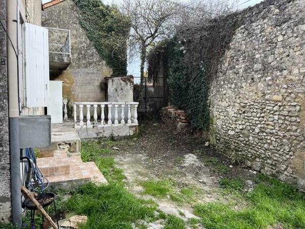 Maison à vendre |  Ruelle-sur-Touvre |  4 pièces | 90 m²