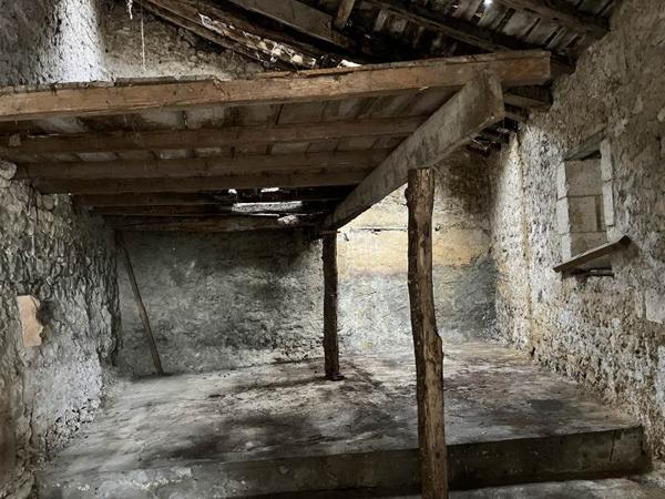 Maison à vendre |  Ruelle-sur-Touvre |  4 pièces | 90 m²