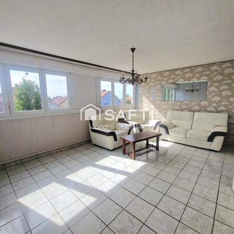 Maison avec 4 chambres, jardin et garage aux portes des frontières !
