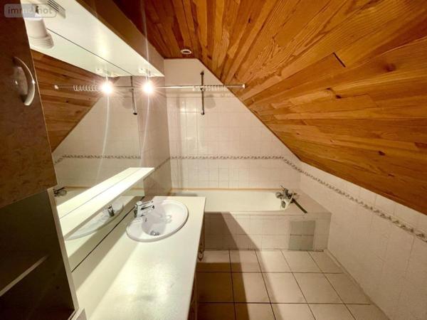 Appartement à vendre à Monts-de-Randon en Lozère (48700), ref : 48032-138