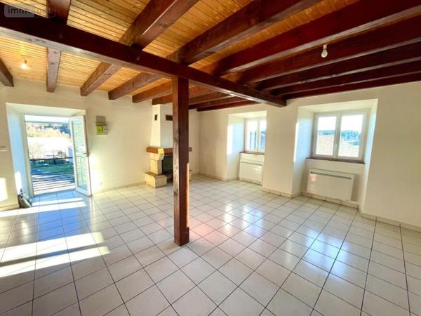 Appartement à vendre à Monts-de-Randon en Lozère (48700), ref : 48032-138