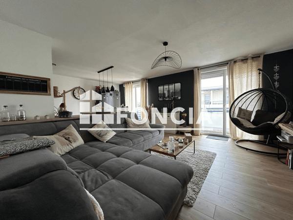 Location Appartement 3 pièces 64.11 m² - 2 ALLEE ARMONVILLE Poitiers 86000
