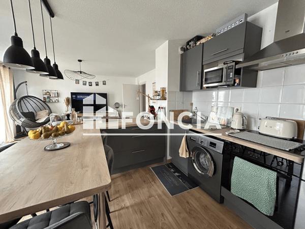 Location Appartement 3 pièces 64.11 m² - 2 ALLEE ARMONVILLE Poitiers 86000