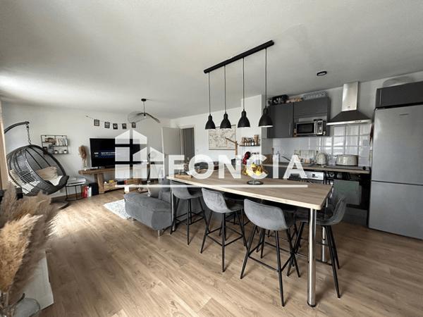 Location Appartement 3 pièces 64.11 m² - 2 ALLEE ARMONVILLE Poitiers 86000