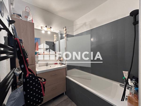 Location Appartement 3 pièces 64.11 m² - 2 ALLEE ARMONVILLE Poitiers 86000