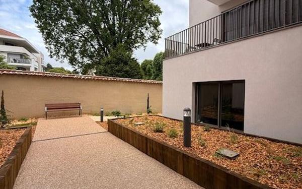 Appartement à louer    3 pièces • 65,37 m2 Saint-Genis-Laval
