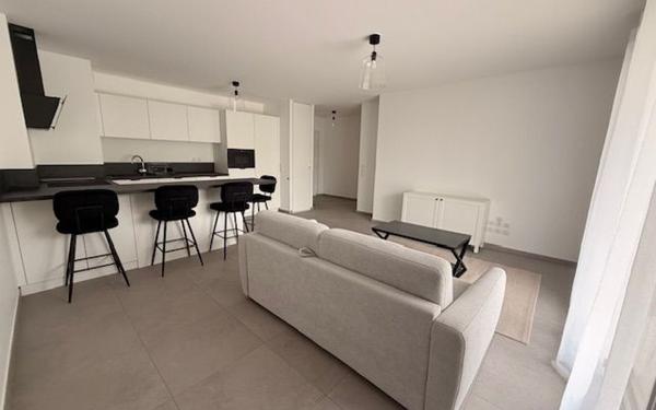 Appartement à louer    3 pièces • 65,37 m2 Saint-Genis-Laval