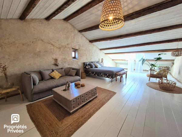 Corps de ferme rénové 278m2 - 5 chambres - Collonges 01550