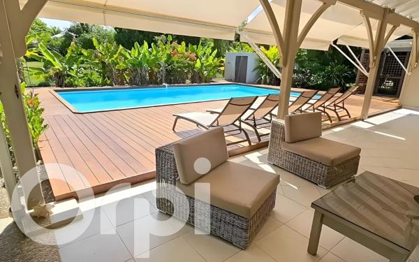 Maison à vendre    4 pièces •  Saint-François