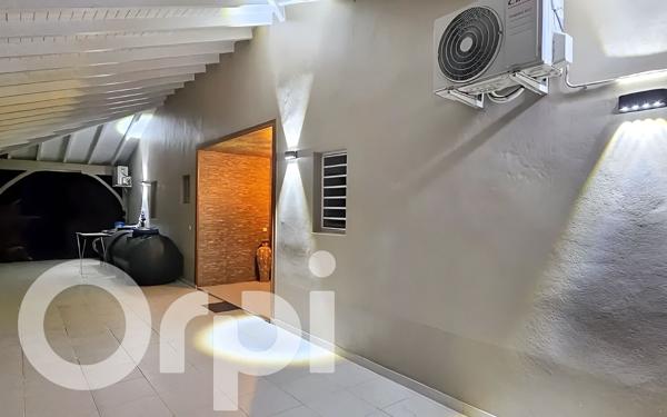 Maison à vendre    4 pièces •  Saint-François