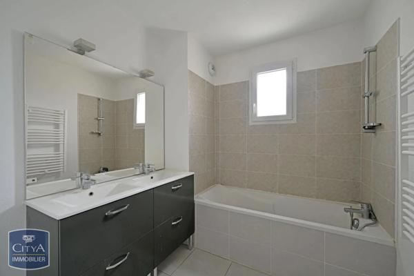 Appartement à louer 3 pièces 58.1m² Saint-Jean-de-Védas (34430)