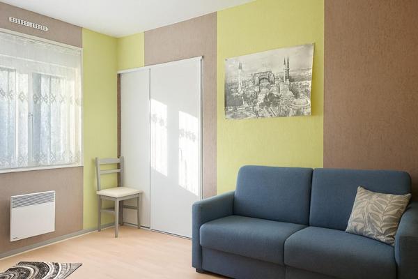 Maison de plain-pied avec grand dépôt à Neufchâteau