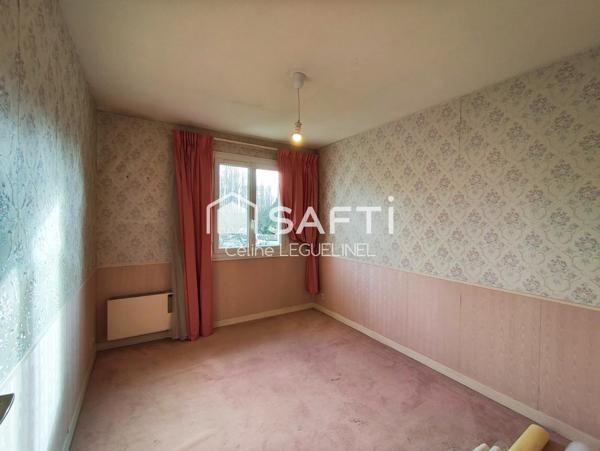 Maison familiale à rafraîchir  8 pièces 155 m² sur sous-sol total