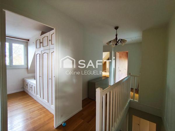 Maison familiale à rafraîchir  8 pièces 155 m² sur sous-sol total