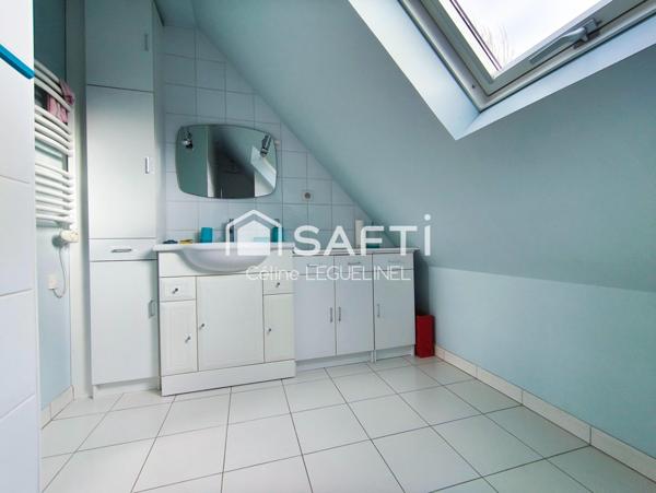 Maison familiale à rafraîchir  8 pièces 155 m² sur sous-sol total