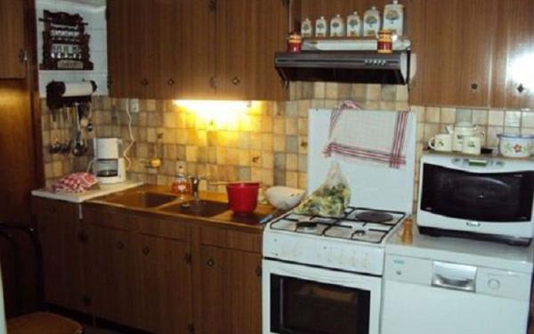 Immeuble à vendre    10 pièces •  Robiac-Rochessadoule