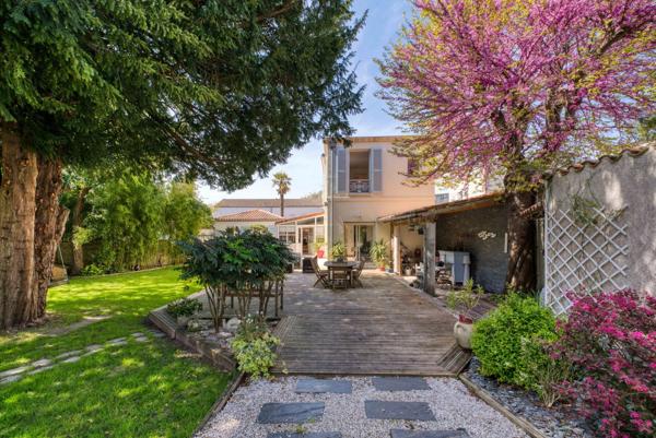 Vente Maison de luxe Aytré 6 Pièces 193 m²