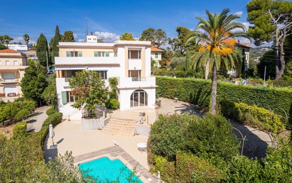 Maison à vendre    7 pièces •  Le Cannet