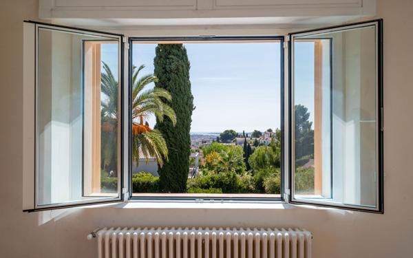 Maison à vendre    7 pièces •  Le Cannet