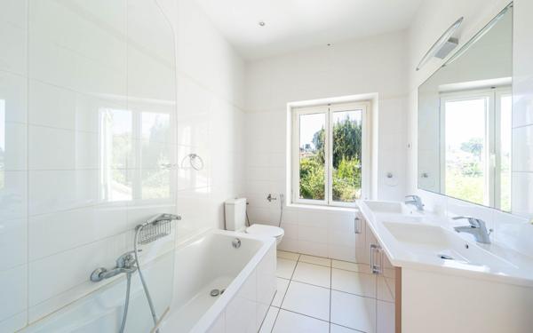 Maison à vendre    7 pièces •  Le Cannet