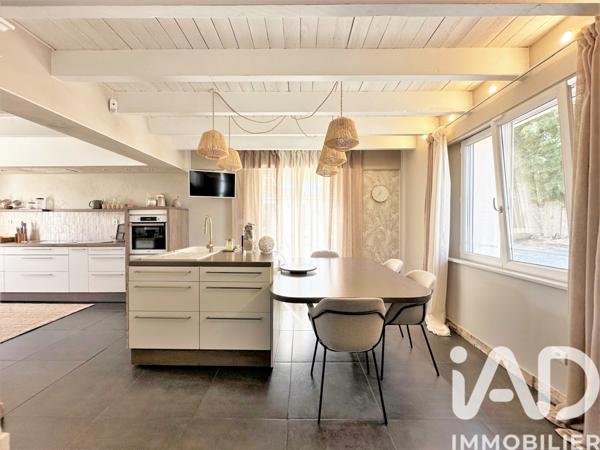 Maison à vendre 6 pièces 127 m² Uzès