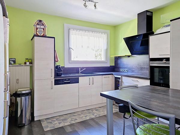À VENDRE_PARC SAINTE MARIE / THERMAL_ APPARTEMENT TYPE F3 avec parking et cave