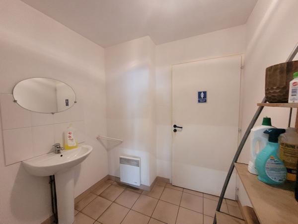 A LOUER - 1073 m² - Bâtiment d'activité Vertou