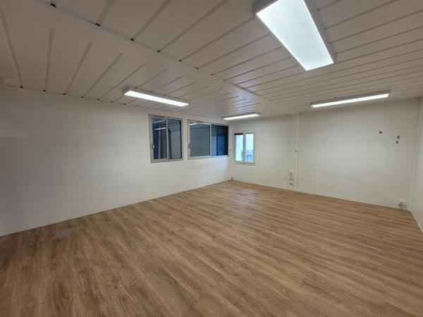 A LOUER - 1073 m² - Bâtiment d'activité Vertou
