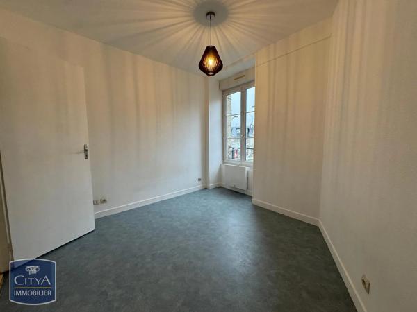 Appartement à louer 2 pièces 32.7m² Alençon (61000)