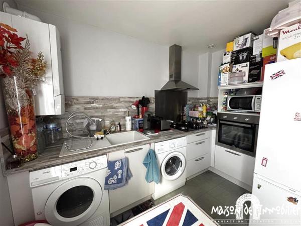 Location Appartement - 3 pièces - 60m² - SEGONZAC Centre-ville
