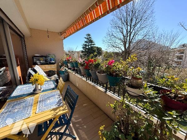 Idéal investissement Patrimoine, VENTE DE LA NUE PROPRIETE,
Un appartement de 3 pièces a Villeneuve.