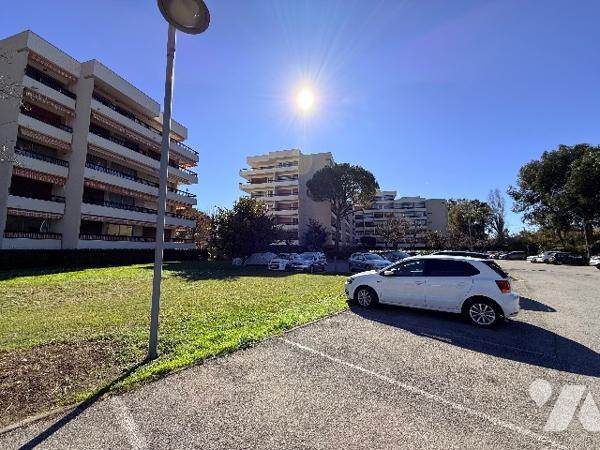 Idéal investissement Patrimoine, VENTE DE LA NUE PROPRIETE,
Un appartement de 3 pièces a Villeneuve.