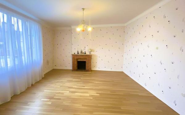 Appartement à vendre    2 pièces • 83,83 m2 Lisieux