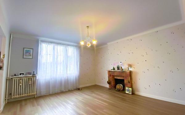 Appartement à vendre    2 pièces • 83,83 m2 Lisieux