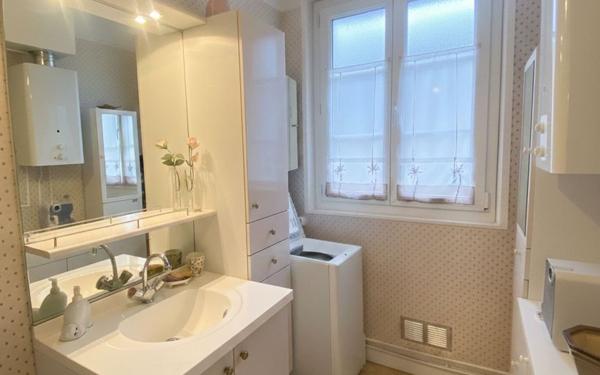 Appartement à vendre    2 pièces • 83,83 m2 Lisieux