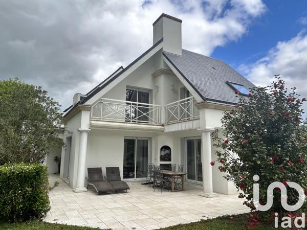 Maison d’architecte 7 pièces de 192 m² à La Chapelle-sur-Erdre (44240)