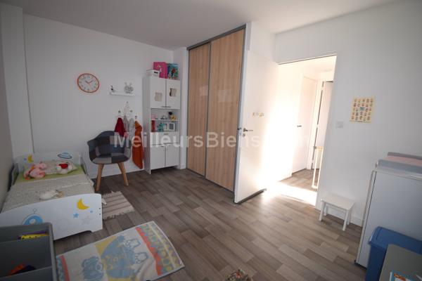 LAVAL - Pavillon Récent 3 chambres et jardin de 396m2