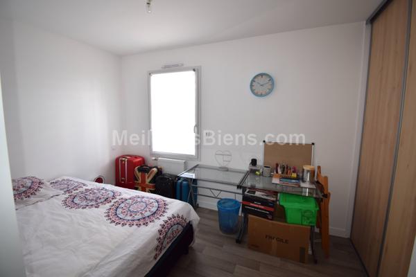 LAVAL - Pavillon Récent 3 chambres et jardin de 396m2