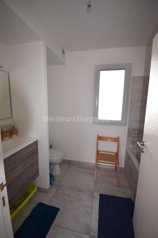 LAVAL - Pavillon Récent 3 chambres et jardin de 396m2