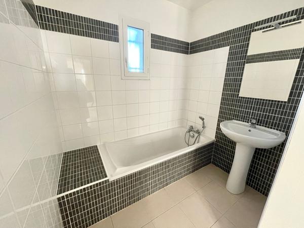 Maison T4 de plain pied de 82.61m² à Saint-Germier