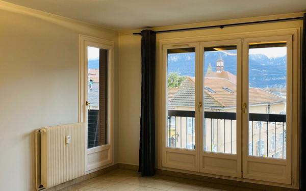Appartement à louer    3 pièces • 71,59 m2 Moirans