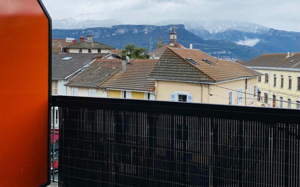 Appartement à louer    3 pièces • 71,59 m2 Moirans