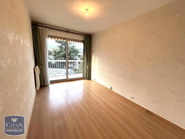 Appartement à louer 4 pièces 112.49m²